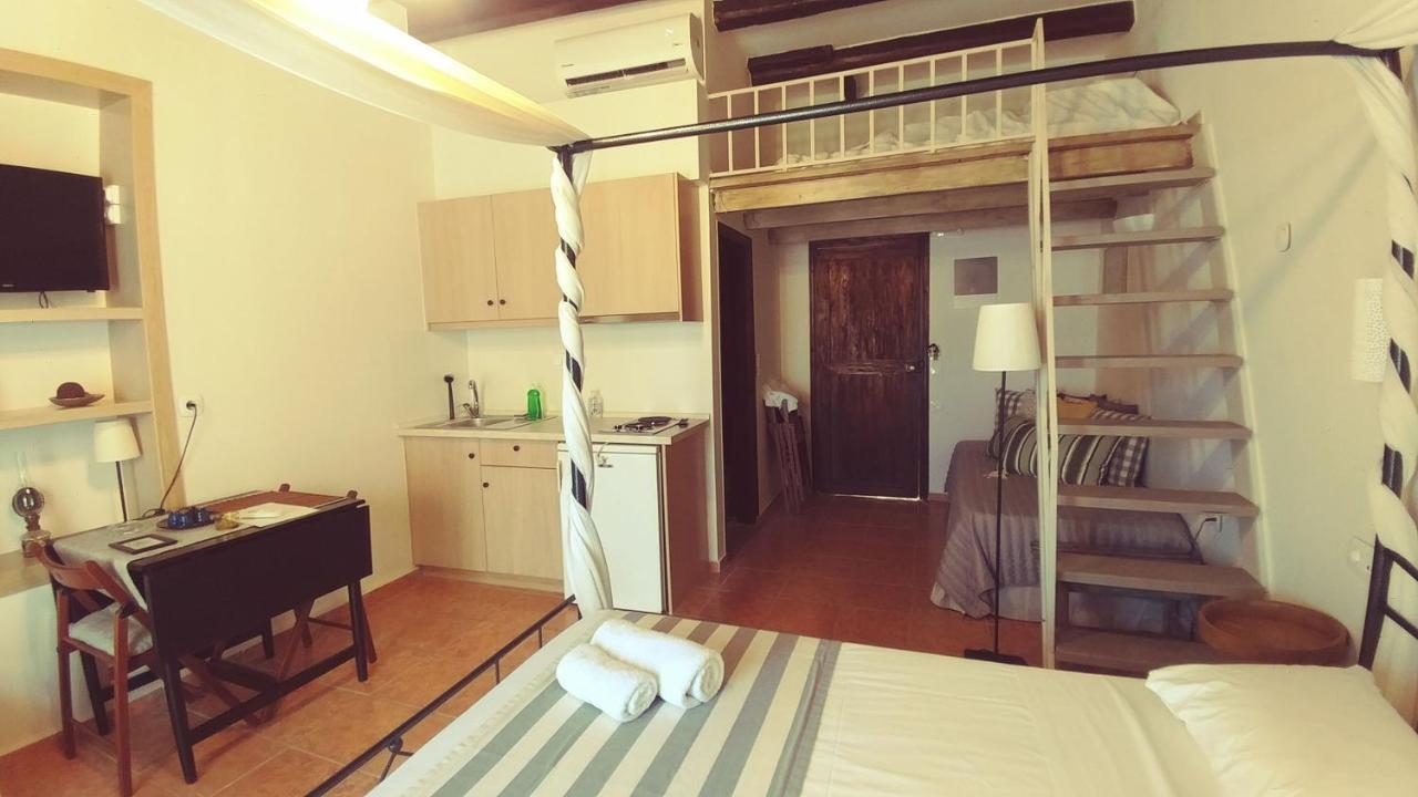 Loggia Traditional Suites Rethymno  ภายนอก รูปภาพ