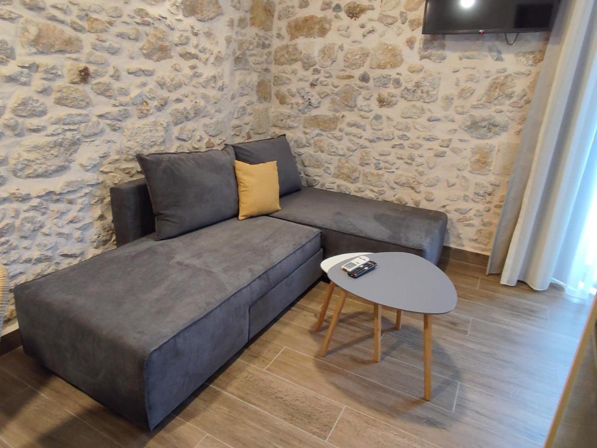 Loggia Traditional Suites Rethymno  ภายนอก รูปภาพ