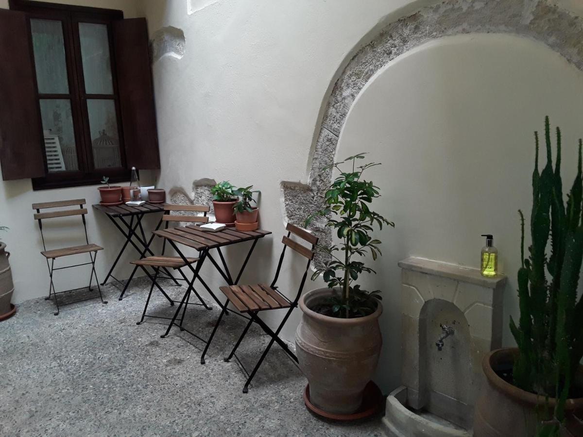 Loggia Traditional Suites Rethymno  ภายนอก รูปภาพ