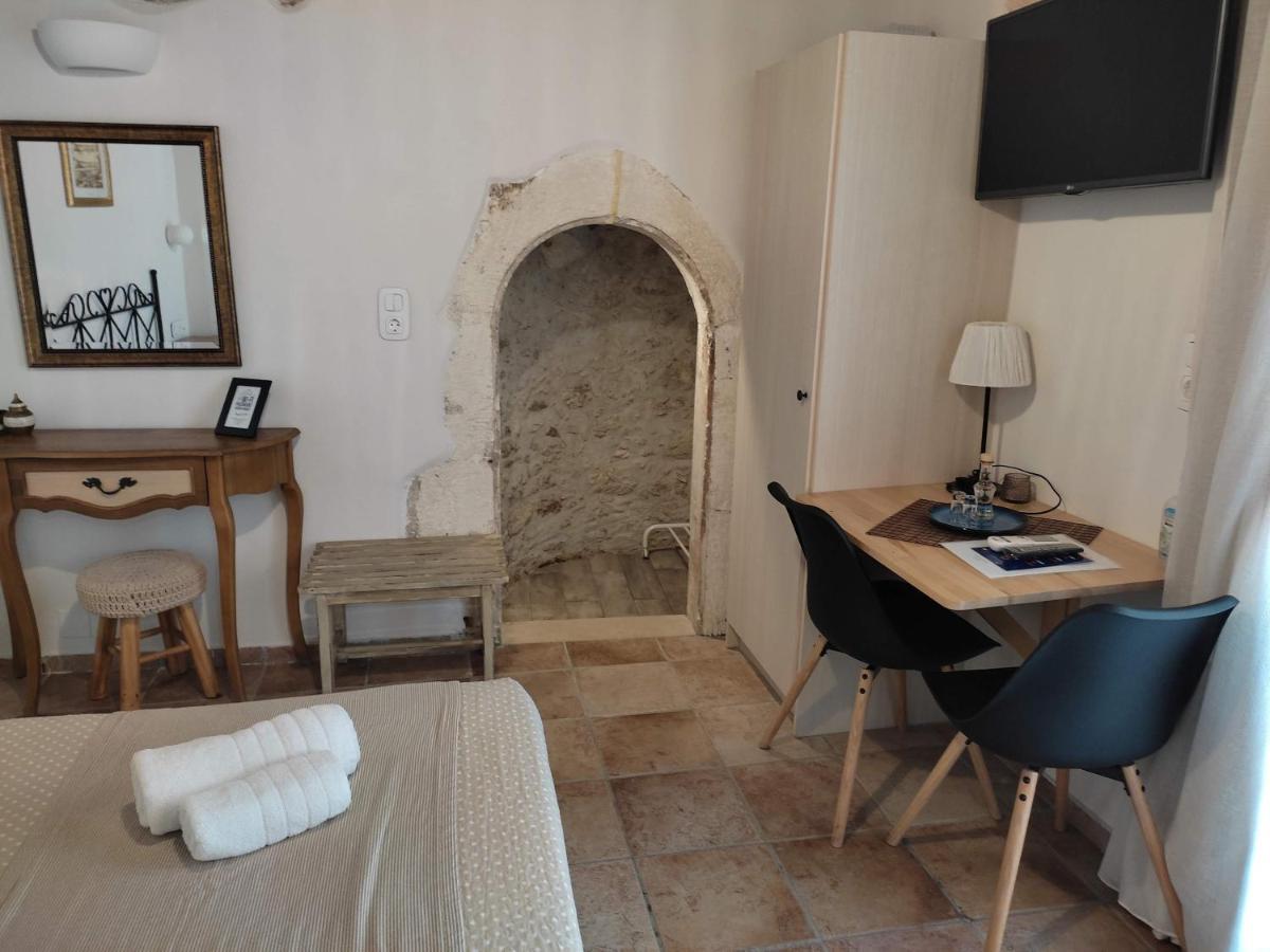 Loggia Traditional Suites Rethymno  ภายนอก รูปภาพ